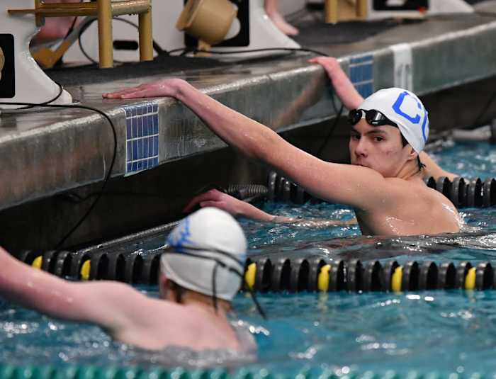 11.boys_400freelay-2